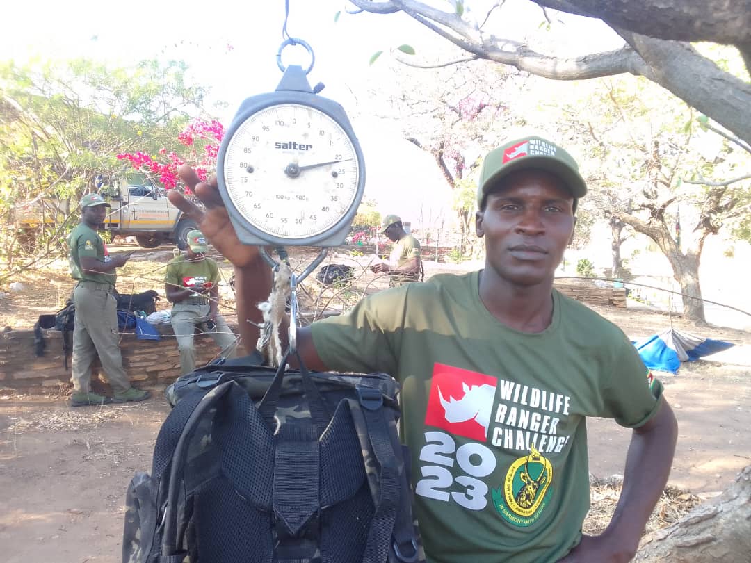 Backpack weigh-in done and everything is ready for the 21km!