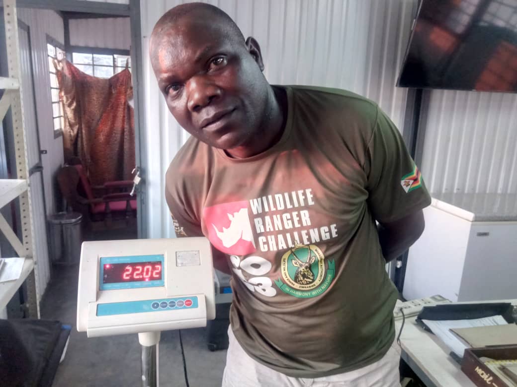 Backpack weigh-in in preparation for the 21km marathon!