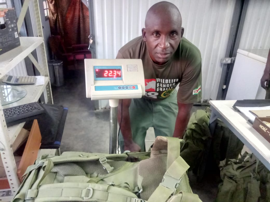 Backpack weigh-in in preparation for the 21km marathon!