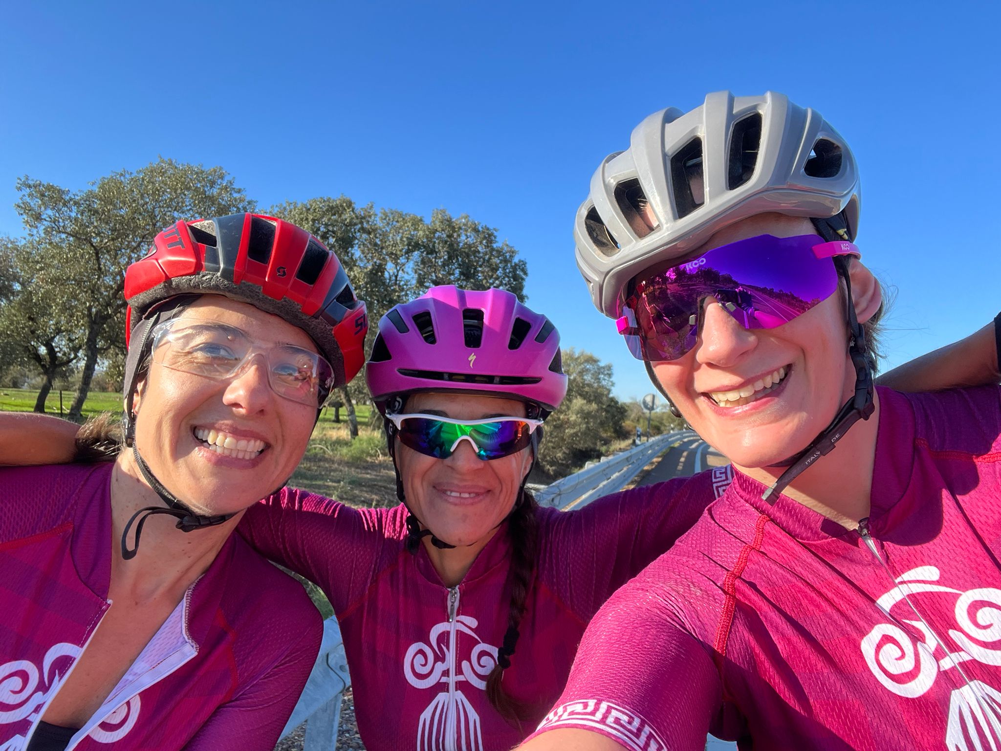 A por la MAREA ROSA ROMANA