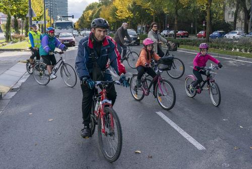 PRIMERA MARCHA FAMILIAR SOLIDARIA PEDALEANDO POR LA INDIA