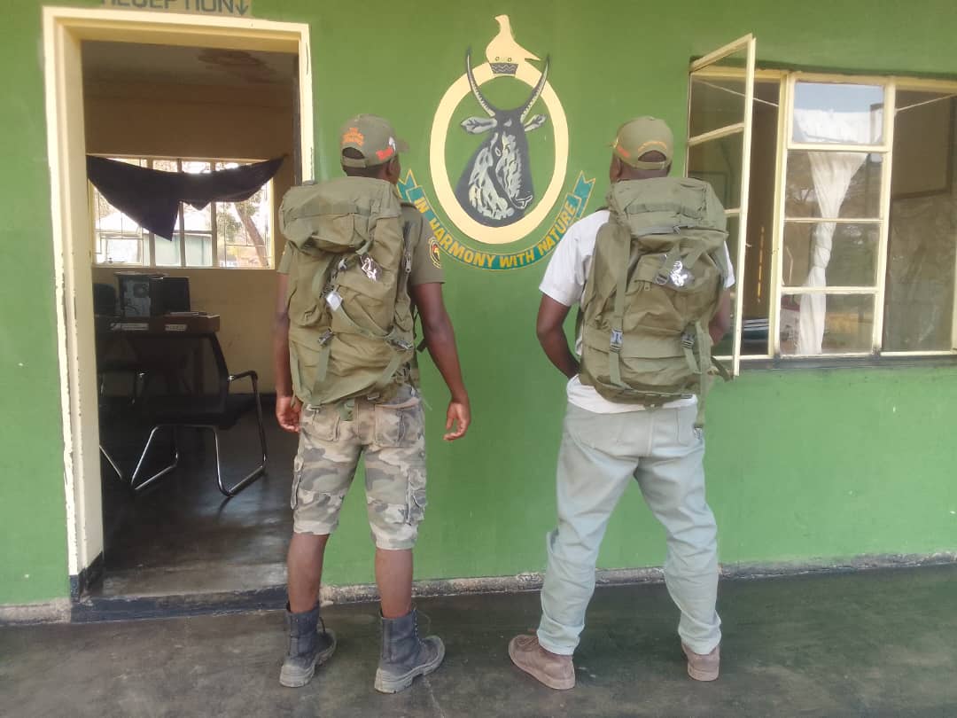 WRC 24 Team Dande-Mbire receive their backpacks!