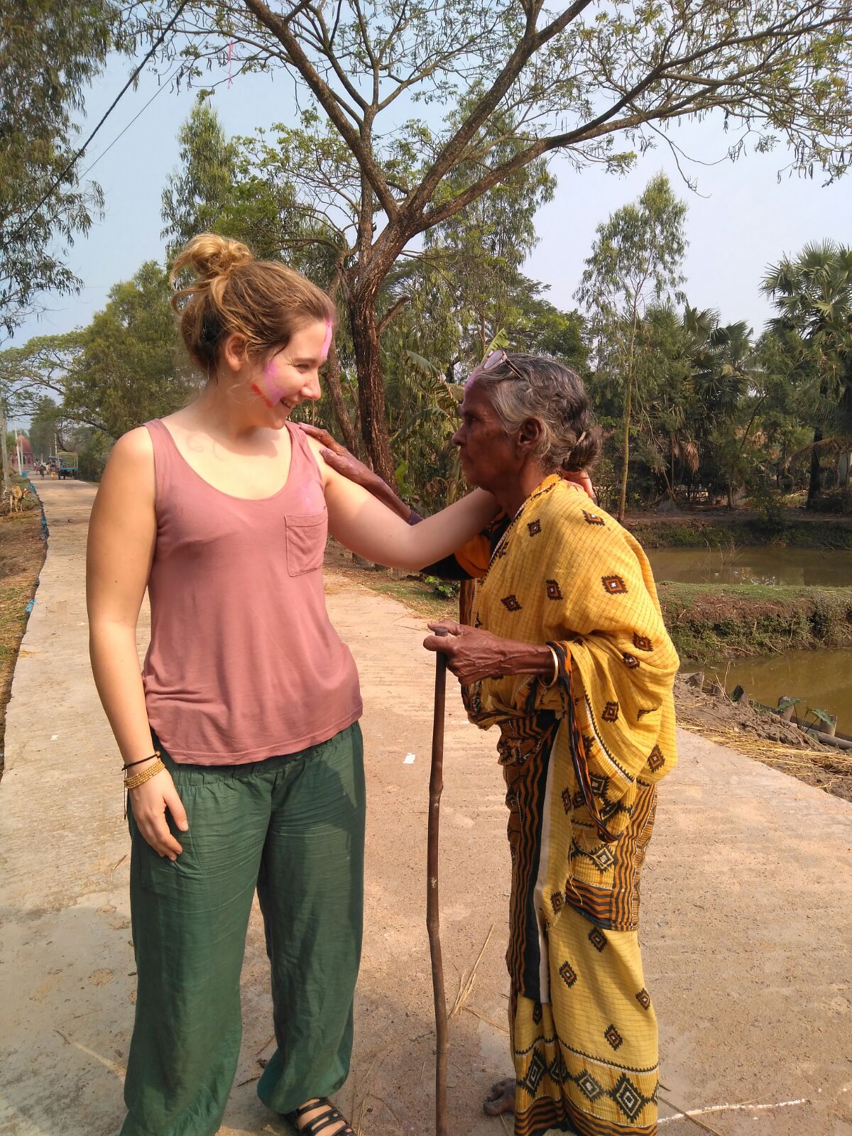 Fotos durante nuestra experiencia en la Fundación en India