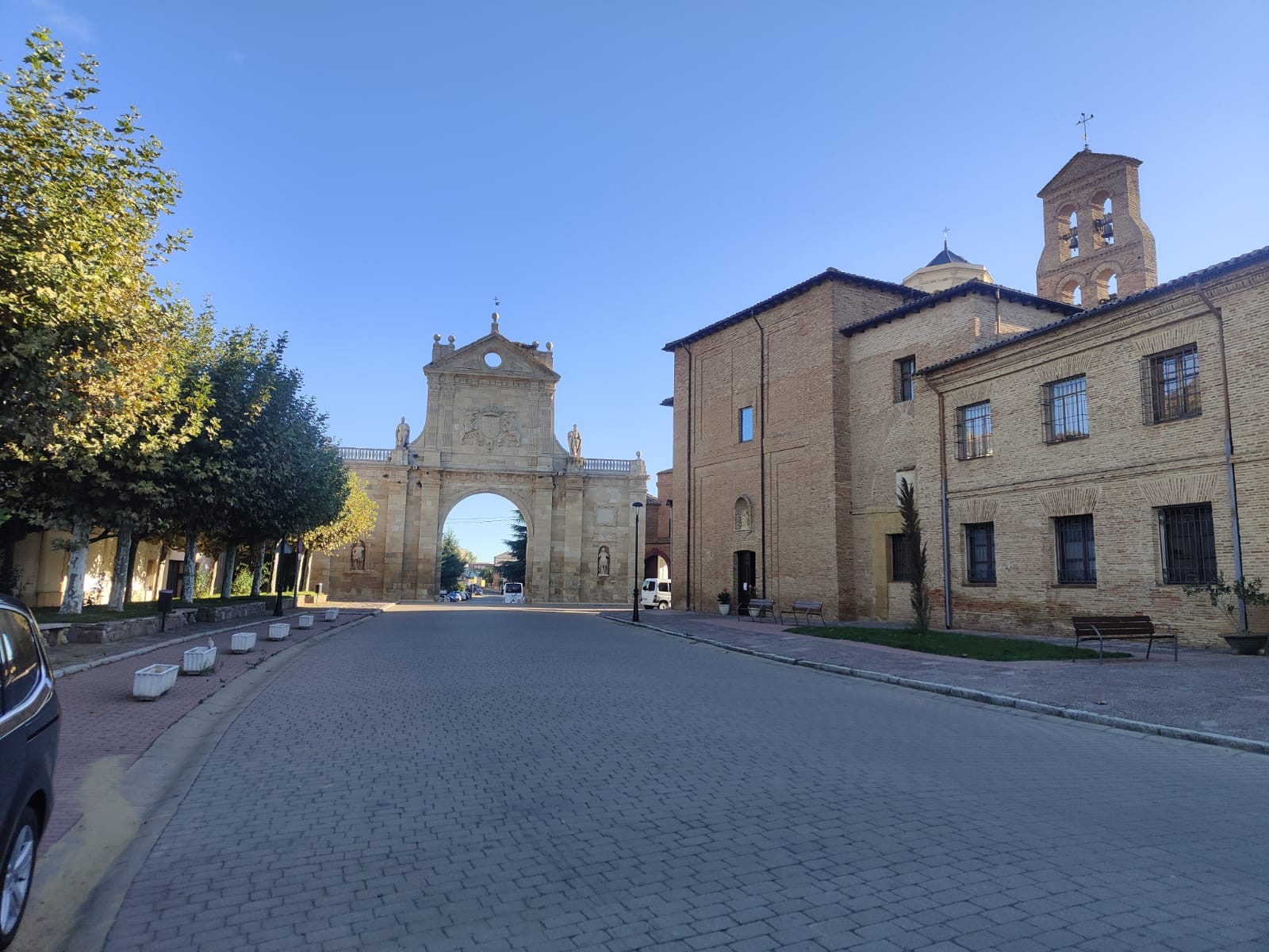Día 18. De Terradillos de los Templarios a El Burgo Ranero.
